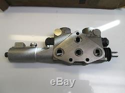 Ford Hydraulic Valve Section D6nnl872d Brand New Tractor Backhoe New Holland