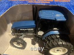 Ford New Holland Tm165 Toy Ertl 1/16 Scale Heavy Diecast Metal Toy Tractor