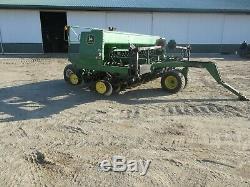 John Deere 750 15' no-till drill withYetter markers and SI Bean meters